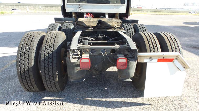 image for item DF4279 2012 International ProStar semi truck