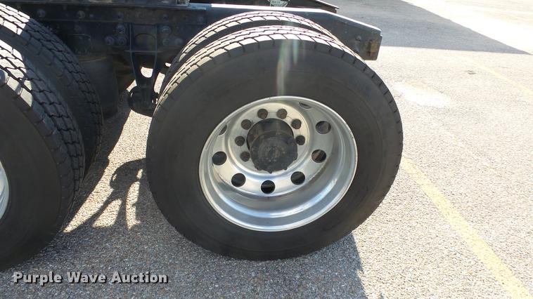 image for item DF4279 2012 International ProStar semi truck