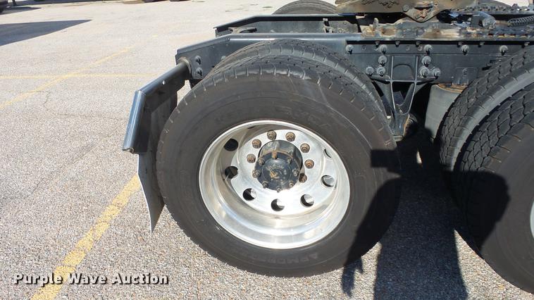 image for item DF4279 2012 International ProStar semi truck