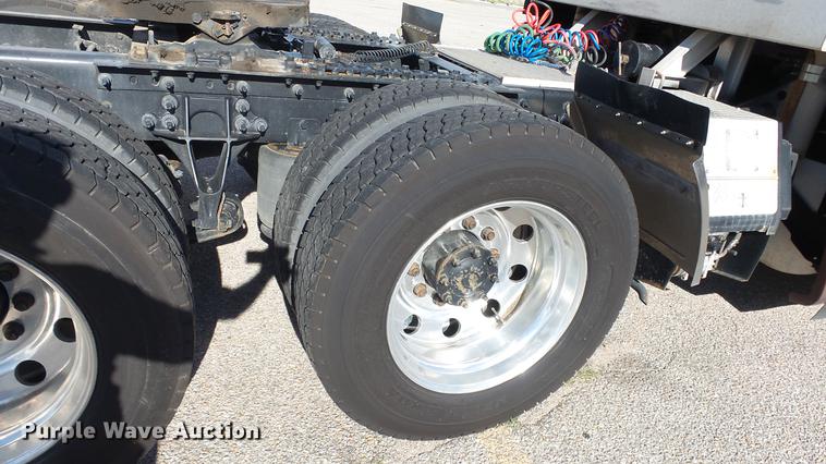 image for item DF4279 2012 International ProStar semi truck