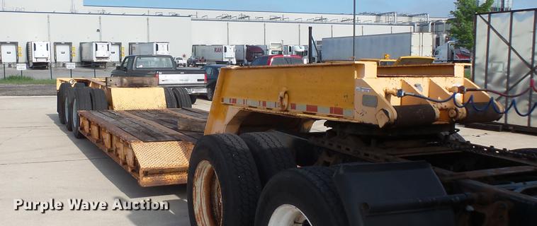 image for item DV9326 1960 Transport Trailers GTRY-40D equipment trailer