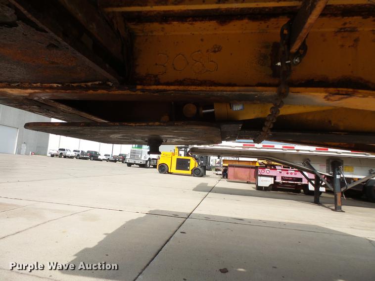 image for item DV9327 1987 Landoll 31748 tilt deck equipment trailer