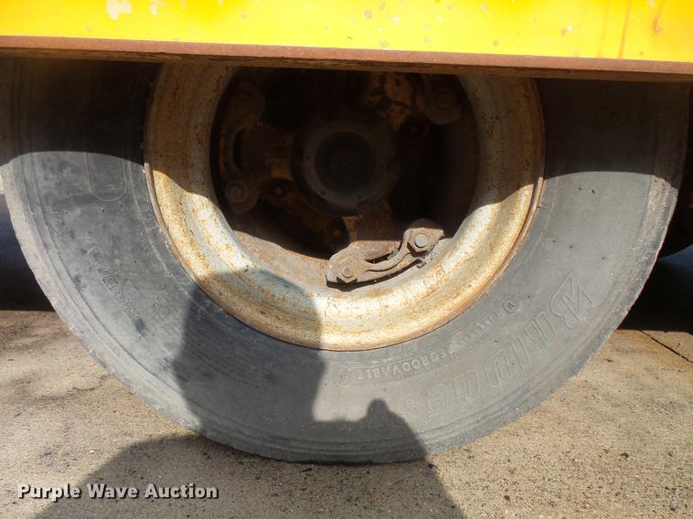 image for item DV9327 1987 Landoll 31748 tilt deck equipment trailer