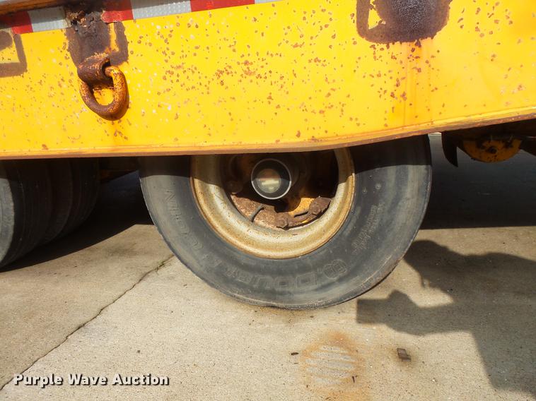 image for item DV9327 1987 Landoll 31748 tilt deck equipment trailer