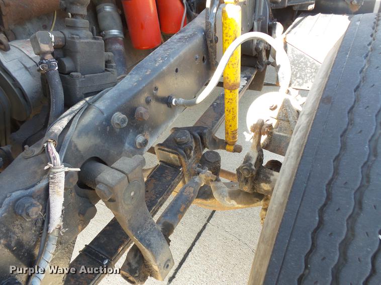 image for item DV9332 1978 Mack R686ST semi truck