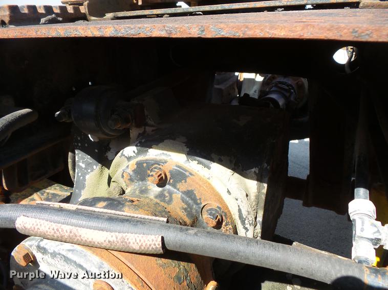 image for item DV9332 1978 Mack R686ST semi truck