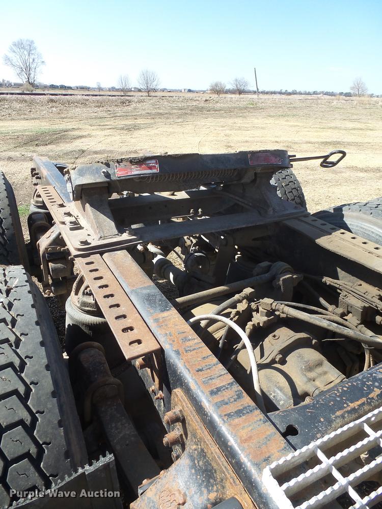 image for item DX9076 1993 Mack CH613 semi truck