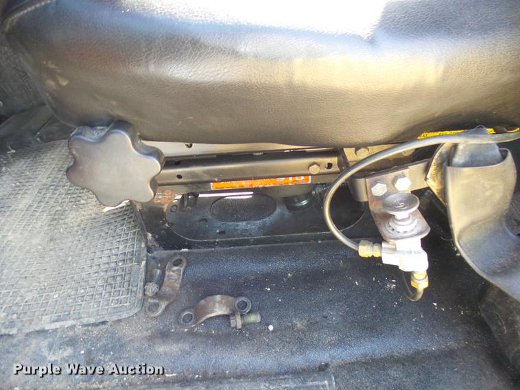 image for item DX9076 1993 Mack CH613 semi truck