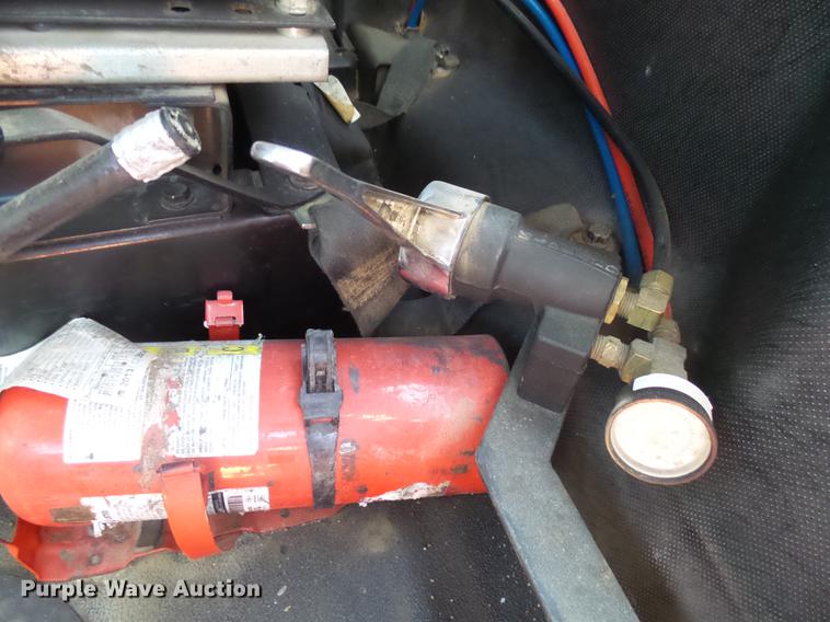 image for item DX9076 1993 Mack CH613 semi truck