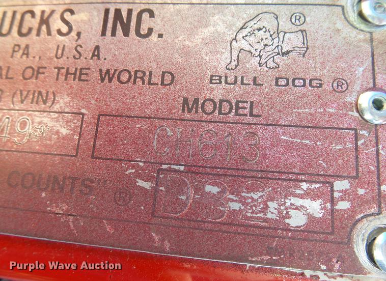 image for item DX9076 1993 Mack CH613 semi truck