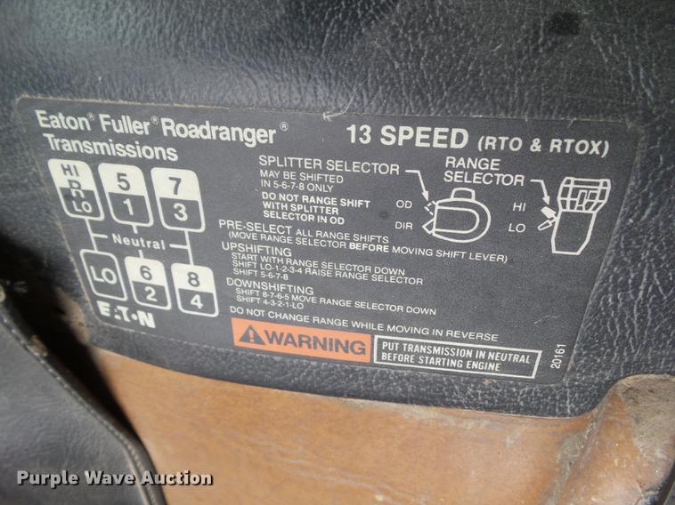 image for item DZ9370 1989 Freightliner COEFLA086 semi truck