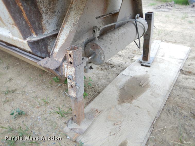 image for item EK9501 1993 CPS bottom dump trailer