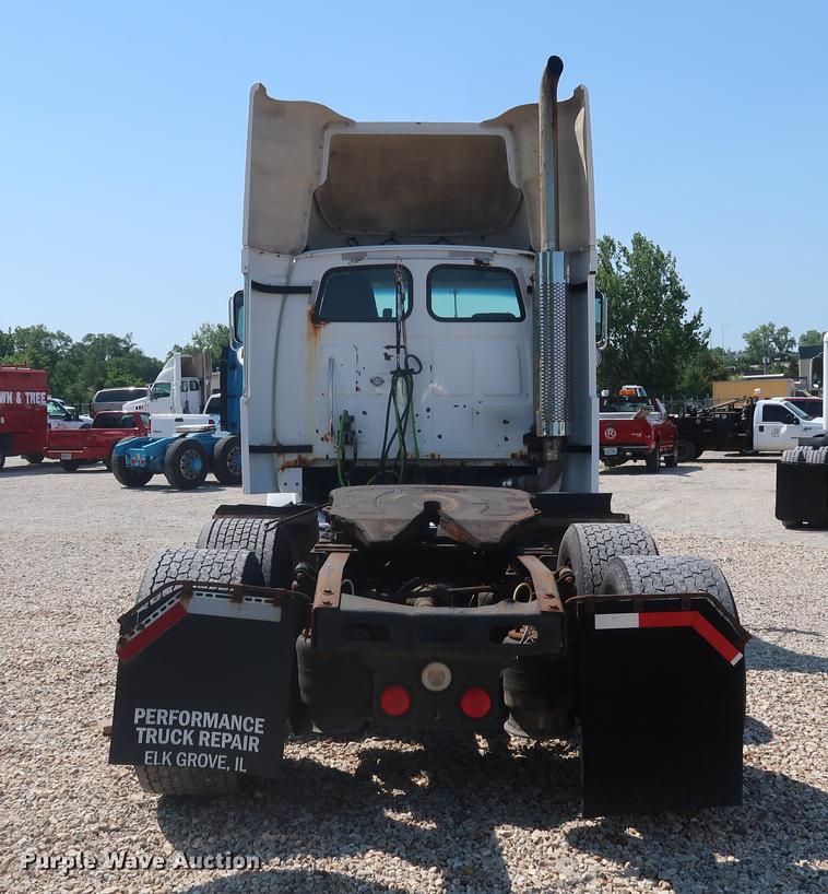 image for item EP9438 2005 Sterling AT9500 semi truck