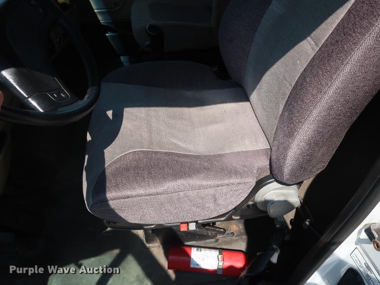 image for item EP9438 2005 Sterling AT9500 semi truck