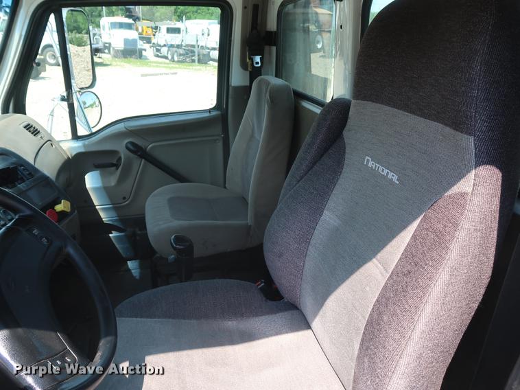 image for item EP9438 2005 Sterling AT9500 semi truck