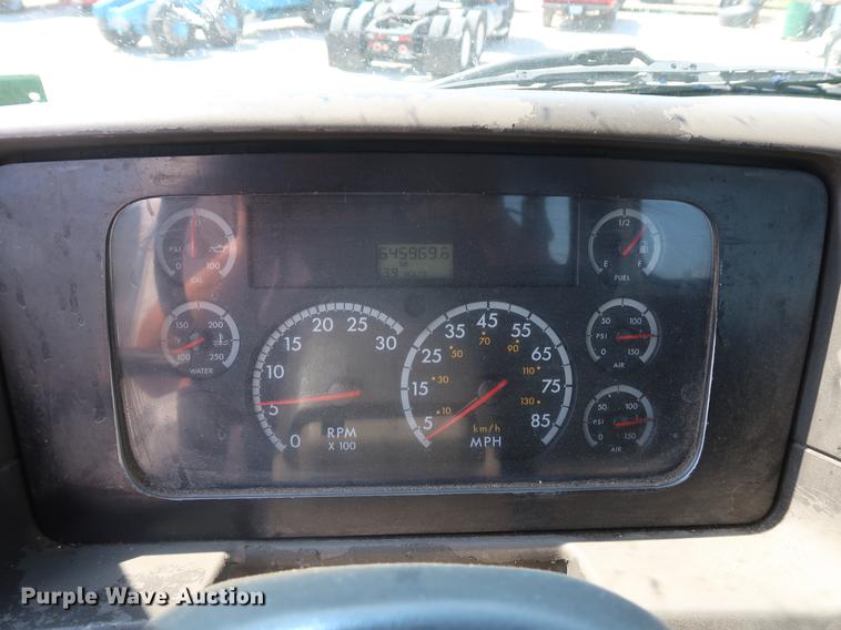 image for item EP9438 2005 Sterling AT9500 semi truck