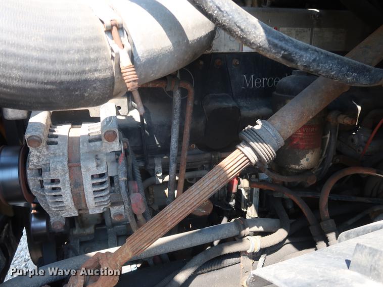 image for item EP9438 2005 Sterling AT9500 semi truck