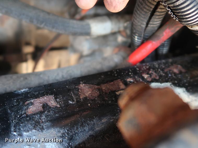 image for item EP9438 2005 Sterling AT9500 semi truck