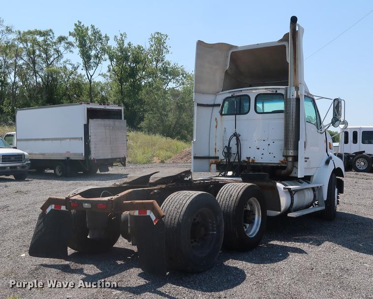 image for item EP9439 2005 Sterling AT9500 semi truck