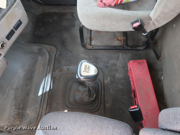 image for item EP9439 2005 Sterling AT9500 semi truck