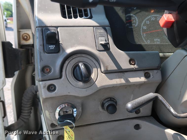 image for item EP9439 2005 Sterling AT9500 semi truck