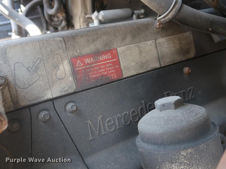 image for item EP9439 2005 Sterling AT9500 semi truck