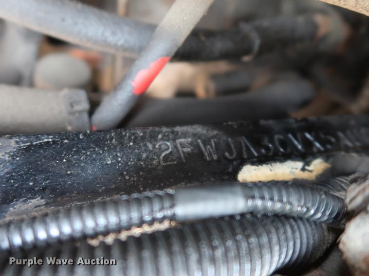 image for item EP9439 2005 Sterling AT9500 semi truck