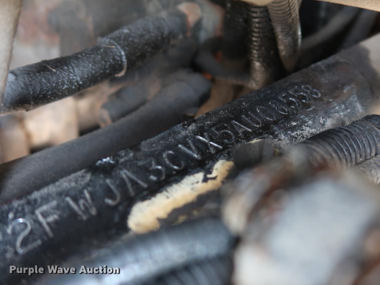 image for item EP9439 2005 Sterling AT9500 semi truck