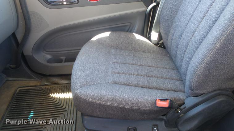 image for item EZ9496 2013 Peterbilt 579 semi truck