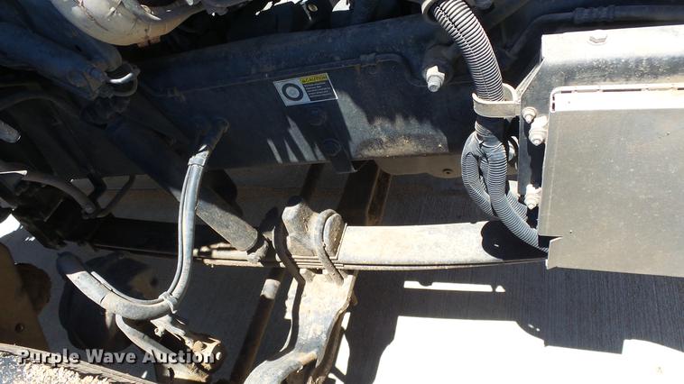 image for item EZ9496 2013 Peterbilt 579 semi truck