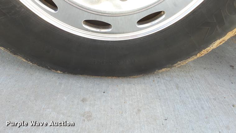 image for item EZ9496 2013 Peterbilt 579 semi truck