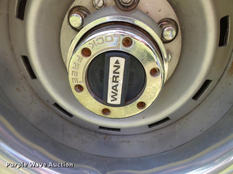 image for item DB7107 1985 GMC K1500 pickup truck