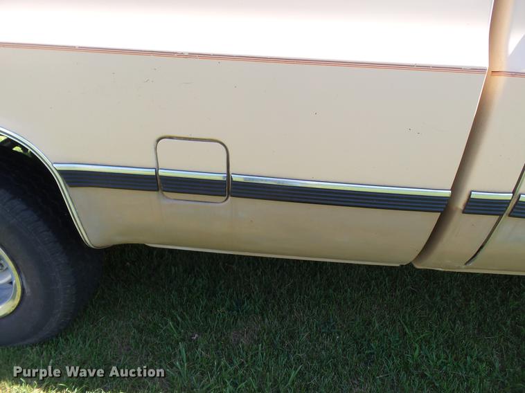 image for item DB7107 1985 GMC K1500 pickup truck