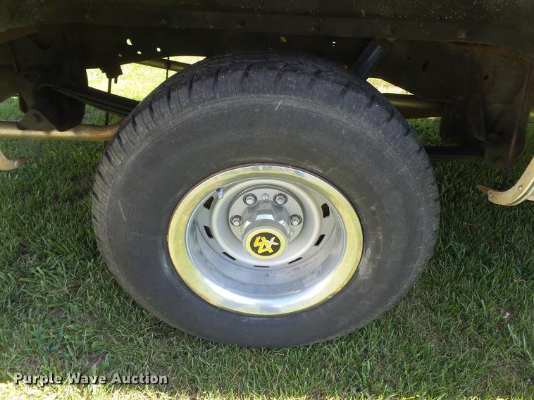 image for item DB7107 1985 GMC K1500 pickup truck