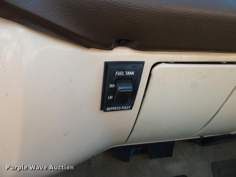 image for item DB7107 1985 GMC K1500 pickup truck