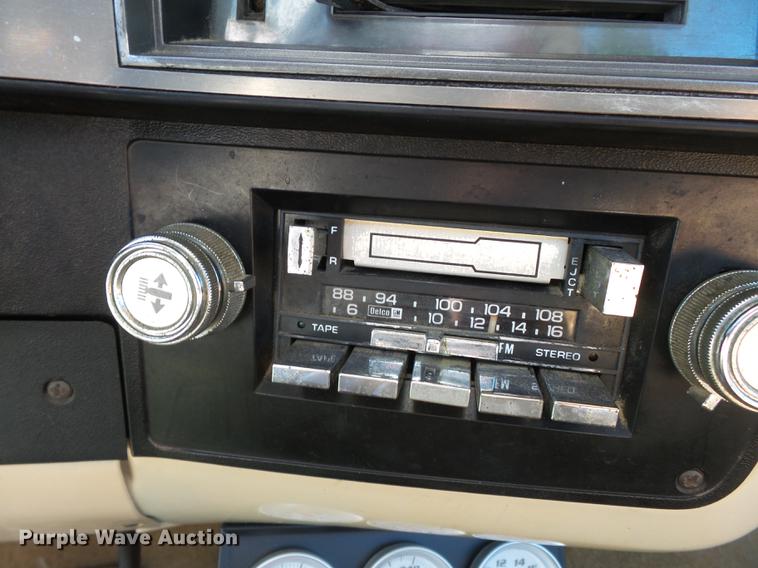 image for item DB7107 1985 GMC K1500 pickup truck