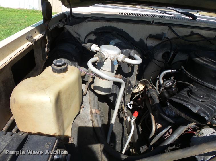 image for item DB7107 1985 GMC K1500 pickup truck