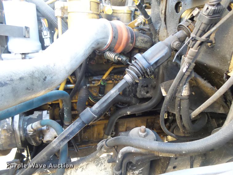 image for item DB7290 1999 GMC C6500 truck cab and chassis