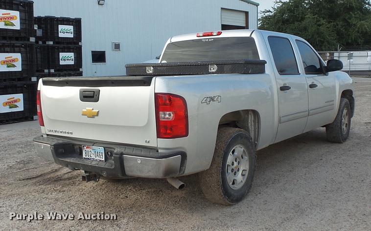 image for item DC1226 2012 Chevrolet Silverado 1500 Crew Cab pickup truck