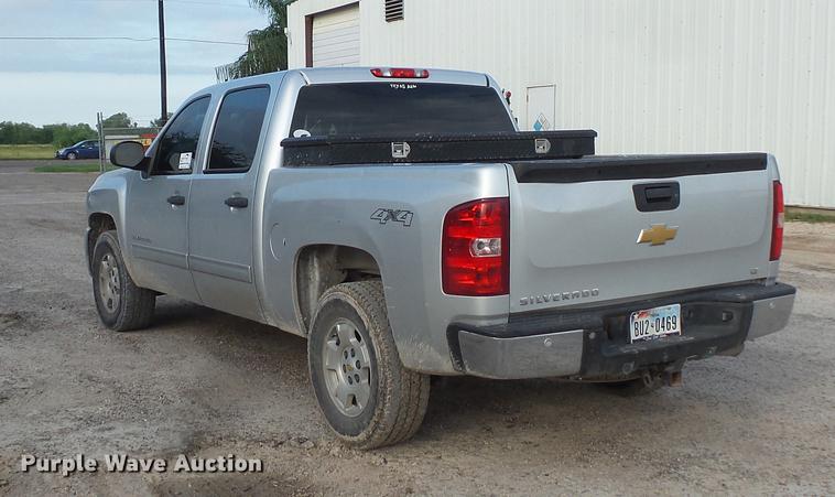image for item DC1226 2012 Chevrolet Silverado 1500 Crew Cab pickup truck