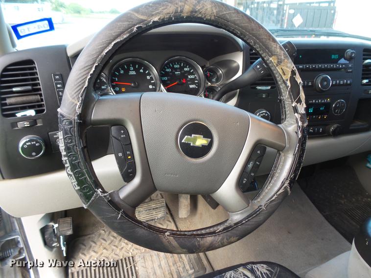 image for item DC1226 2012 Chevrolet Silverado 1500 Crew Cab pickup truck