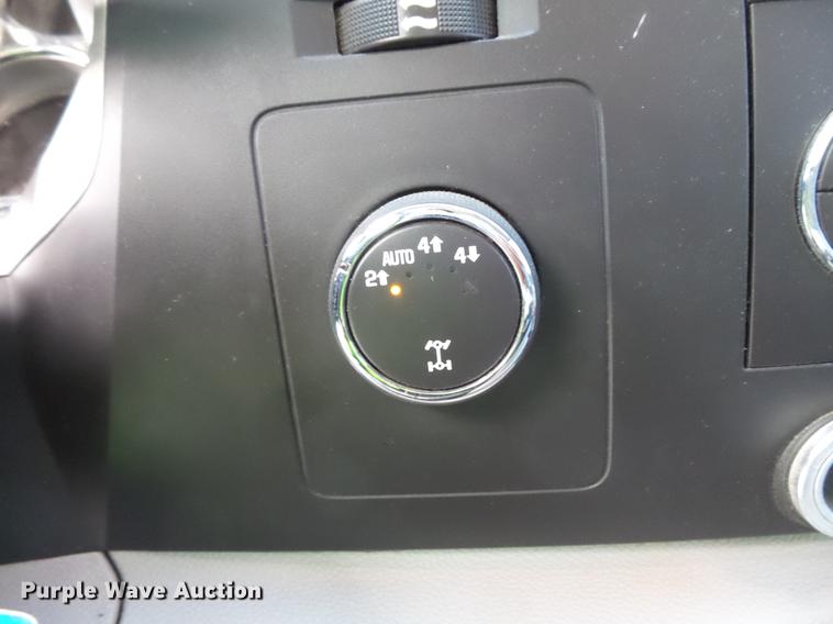 image for item DC1226 2012 Chevrolet Silverado 1500 Crew Cab pickup truck