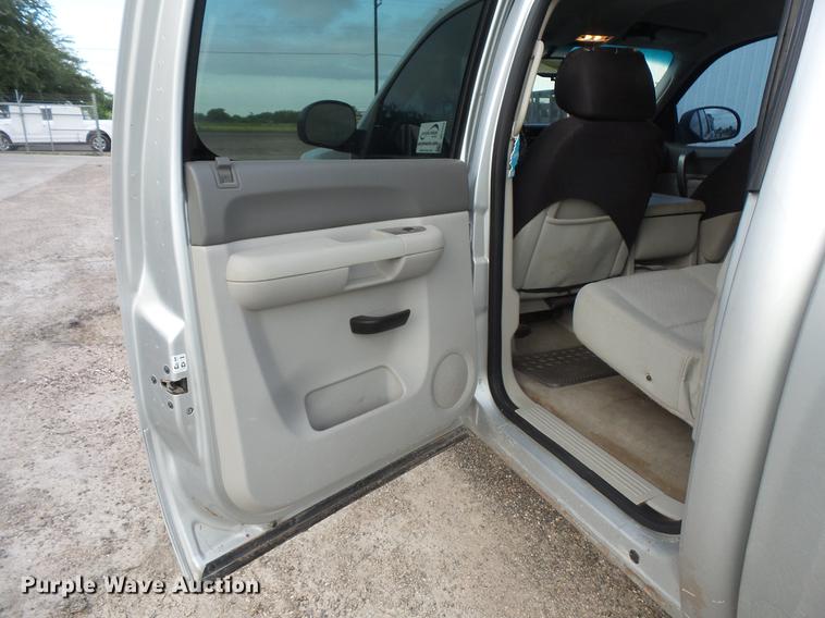 image for item DC1226 2012 Chevrolet Silverado 1500 Crew Cab pickup truck