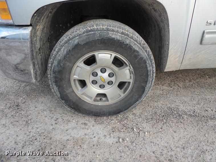 image for item DC1226 2012 Chevrolet Silverado 1500 Crew Cab pickup truck