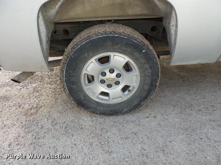 image for item DC1226 2012 Chevrolet Silverado 1500 Crew Cab pickup truck