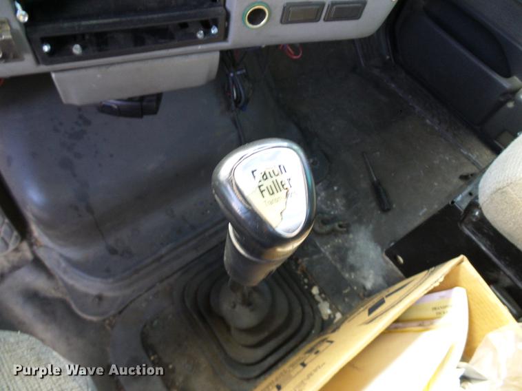 image for item DD8288 2000 Sterling L7500 rollback truck