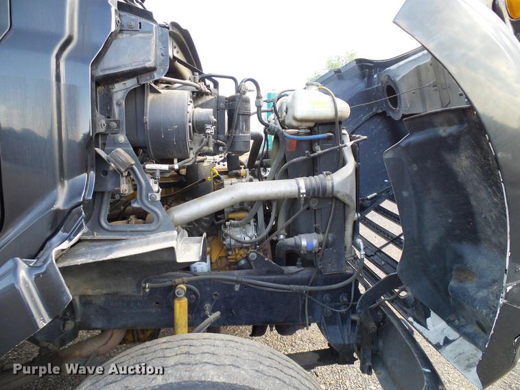 image for item DD8288 2000 Sterling L7500 rollback truck