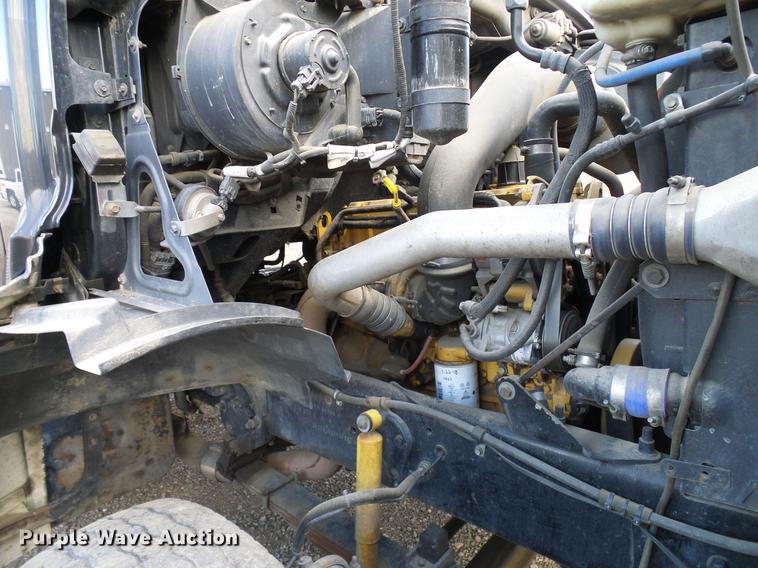 image for item DD8288 2000 Sterling L7500 rollback truck