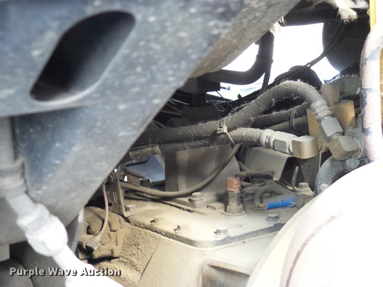 image for item DD8288 2000 Sterling L7500 rollback truck