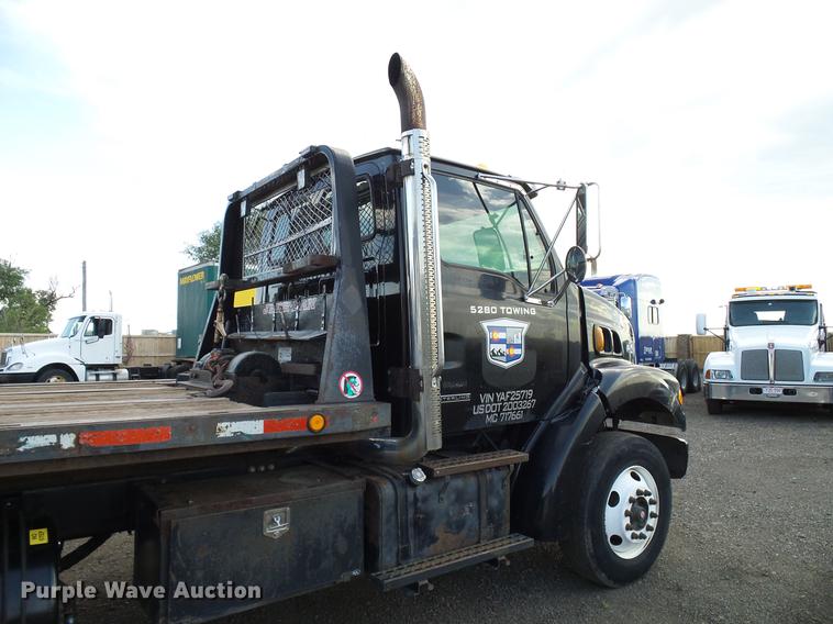 image for item DD8288 2000 Sterling L7500 rollback truck